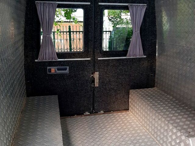 Мерседес Sprinter, объемом двигателя 2.9 л и пробегом 540 тыс. км за 13500 $, фото 3 на Automoto.ua