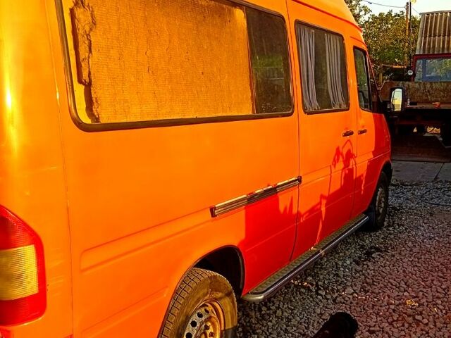 Мерседес Sprinter, объемом двигателя 2.3 л и пробегом 400 тыс. км за 5500 $, фото 5 на Automoto.ua