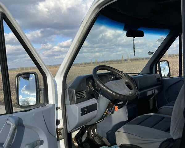 Мерседес Sprinter, об'ємом двигуна 2.87 л та пробігом 920 тис. км за 7300 $, фото 9 на Automoto.ua