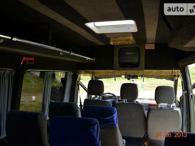 Мерседес Sprinter, объемом двигателя 2.9 л и пробегом 100 тыс. км за 7200 $, фото 7 на Automoto.ua