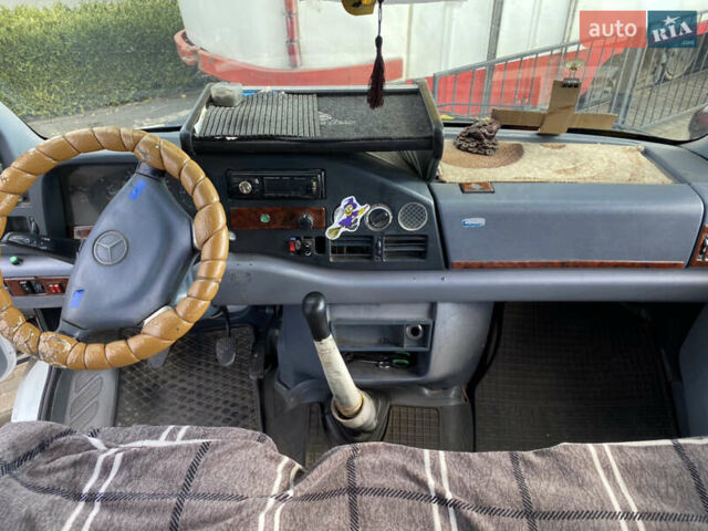 Мерседес Sprinter, объемом двигателя 0 л и пробегом 400 тыс. км за 3950 $, фото 1 на Automoto.ua