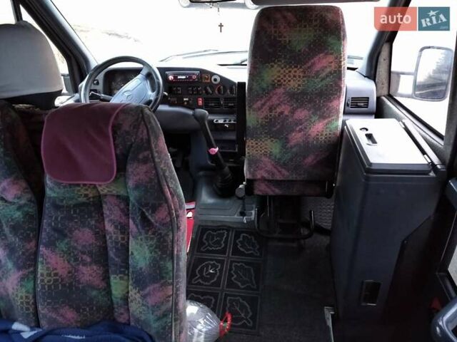 Мерседес Sprinter, объемом двигателя 2.9 л и пробегом 480 тыс. км за 9300 $, фото 1 на Automoto.ua