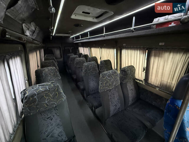 Мерседес Sprinter, объемом двигателя 0 л и пробегом 300 тыс. км за 8500 $, фото 6 на Automoto.ua