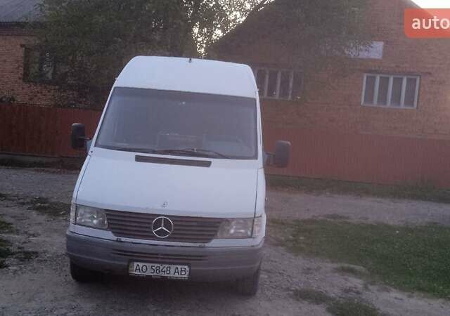 Мерседес Sprinter, объемом двигателя 0 л и пробегом 500 тыс. км за 4000 $, фото 2 на Automoto.ua