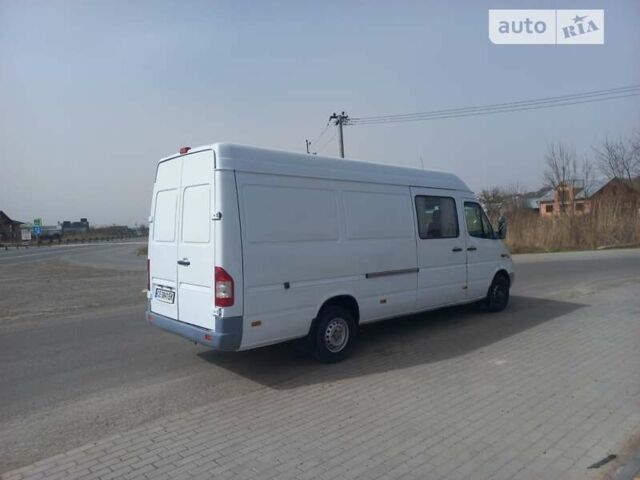 Мерседес Sprinter, объемом двигателя 2.7 л и пробегом 500 тыс. км за 9300 $, фото 5 на Automoto.ua