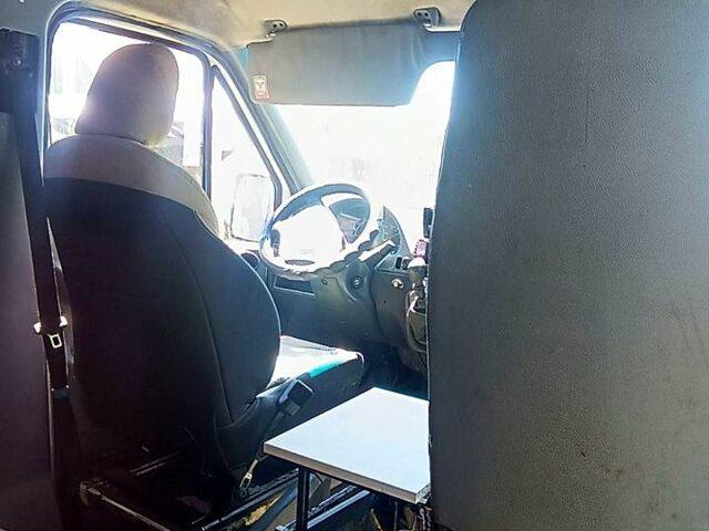Мерседес Sprinter, объемом двигателя 22 л и пробегом 400 тыс. км за 5000 $, фото 5 на Automoto.ua