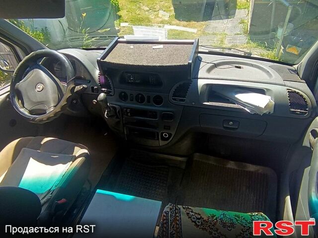 Мерседес Sprinter, объемом двигателя 22 л и пробегом 400 тыс. км за 5000 $, фото 3 на Automoto.ua