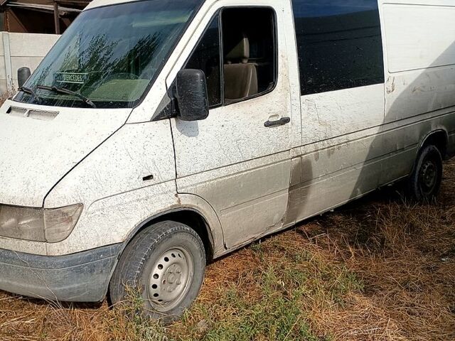 Мерседес Sprinter, об'ємом двигуна 2.3 л та пробігом 0 тис. км за 4000 $, фото 4 на Automoto.ua