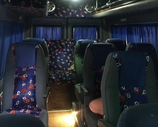 Мерседес Sprinter, объемом двигателя 2.2 л и пробегом 400 тыс. км за 9500 $, фото 6 на Automoto.ua