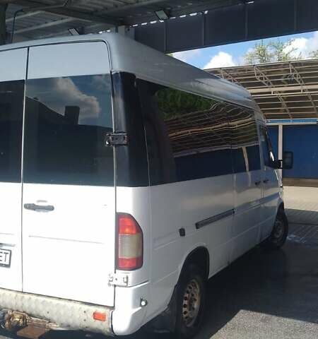 Мерседес Sprinter, объемом двигателя 2.7 л и пробегом 680 тыс. км за 6900 $, фото 1 на Automoto.ua