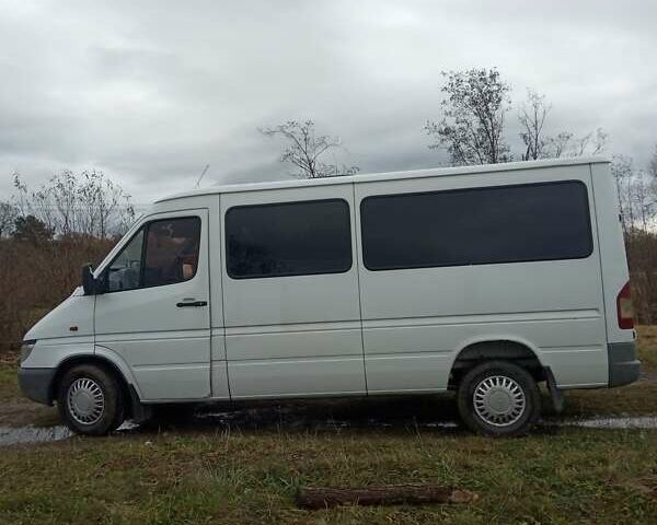 Мерседес Sprinter, объемом двигателя 2.2 л и пробегом 365 тыс. км за 6800 $, фото 4 на Automoto.ua