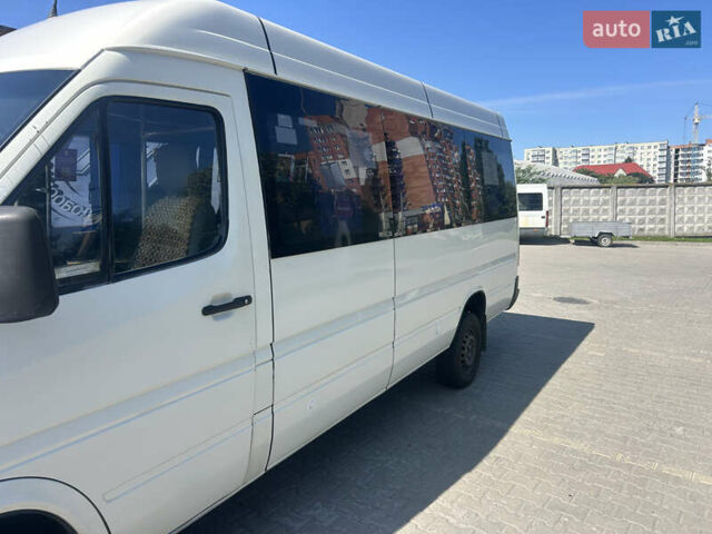 Мерседес Sprinter, объемом двигателя 2.2 л и пробегом 300 тыс. км за 9900 $, фото 2 на Automoto.ua