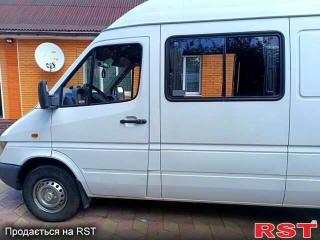 Мерседес Sprinter, об'ємом двигуна 2.2 л та пробігом 600 тис. км за 9500 $, фото 1 на Automoto.ua