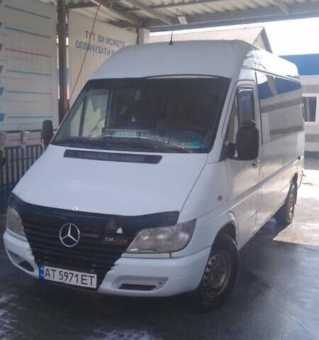 Мерседес Sprinter, объемом двигателя 2.7 л и пробегом 680 тыс. км за 6900 $, фото 3 на Automoto.ua