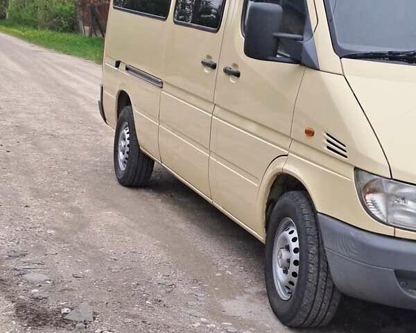 Мерседес Sprinter, объемом двигателя 2.2 л и пробегом 351 тыс. км за 12500 $, фото 1 на Automoto.ua