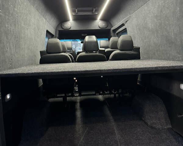 Мерседес Sprinter, объемом двигателя 2.7 л и пробегом 250 тыс. км за 15500 $, фото 5 на Automoto.ua