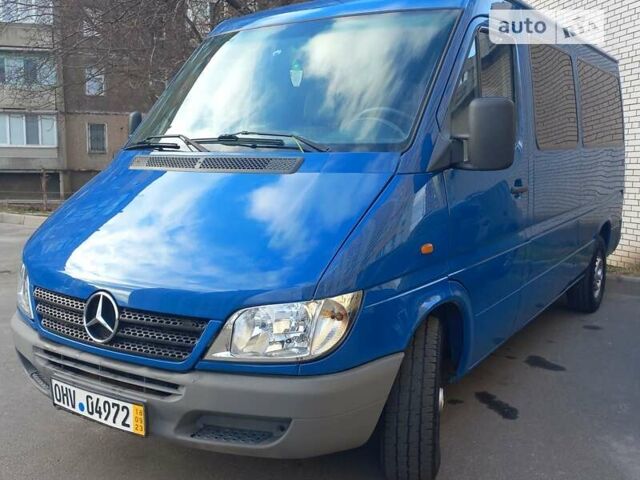 Мерседес Sprinter, объемом двигателя 2.2 л и пробегом 307 тыс. км за 10550 $, фото 3 на Automoto.ua