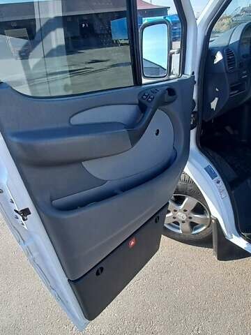 Мерседес Sprinter, объемом двигателя 2.1 л и пробегом 600 тыс. км за 11000 $, фото 15 на Automoto.ua