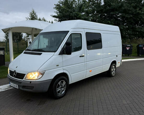 Мерседес Sprinter, объемом двигателя 2.7 л и пробегом 250 тыс. км за 15500 $, фото 9 на Automoto.ua