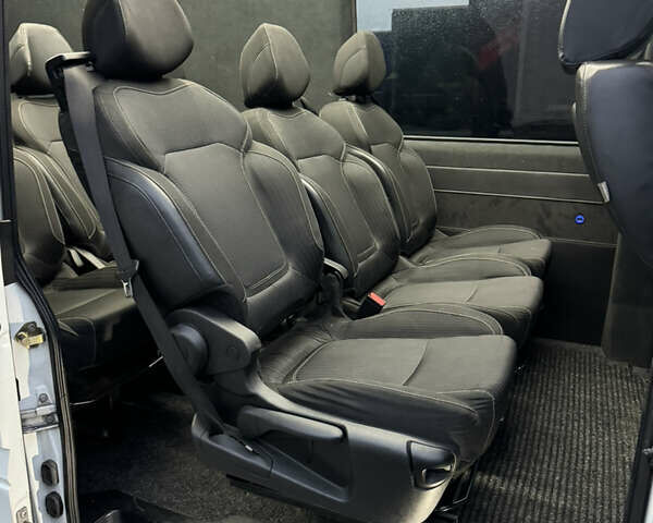 Мерседес Sprinter, объемом двигателя 2.7 л и пробегом 250 тыс. км за 15500 $, фото 7 на Automoto.ua