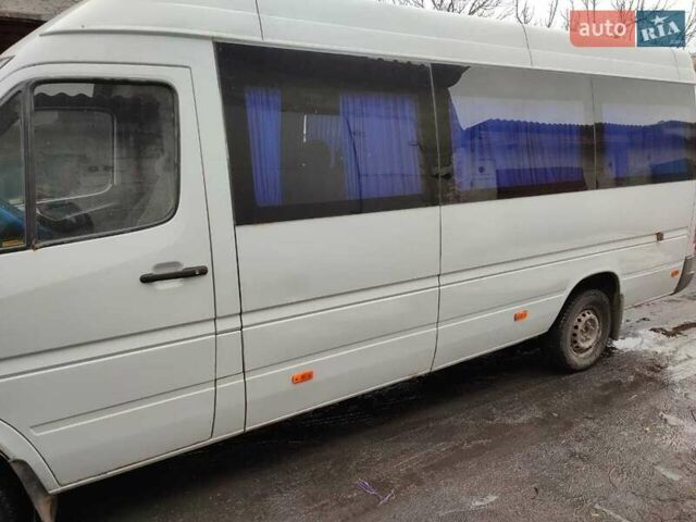 Мерседес Sprinter, объемом двигателя 2.2 л и пробегом 520 тыс. км за 8000 $, фото 3 на Automoto.ua