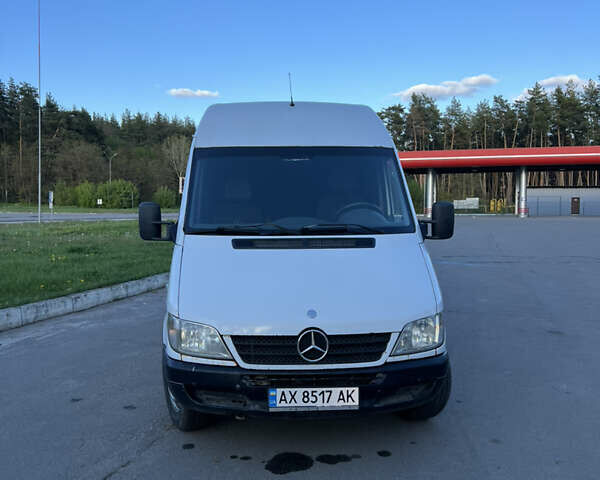 Мерседес Sprinter, объемом двигателя 2.2 л и пробегом 530 тыс. км за 10300 $, фото 1 на Automoto.ua