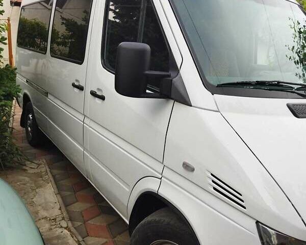 Мерседес Sprinter, объемом двигателя 2.2 л и пробегом 155 тыс. км за 10000 $, фото 2 на Automoto.ua