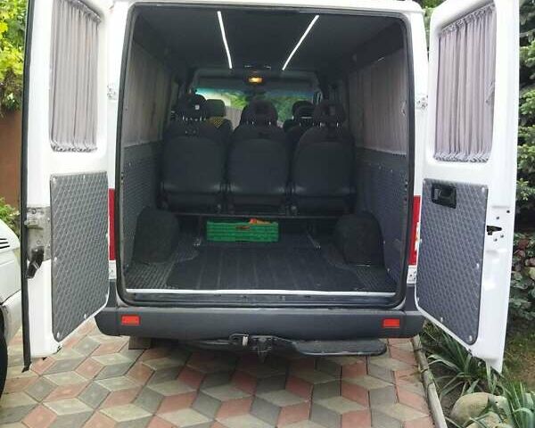 Мерседес Sprinter, объемом двигателя 2.2 л и пробегом 155 тыс. км за 10000 $, фото 5 на Automoto.ua