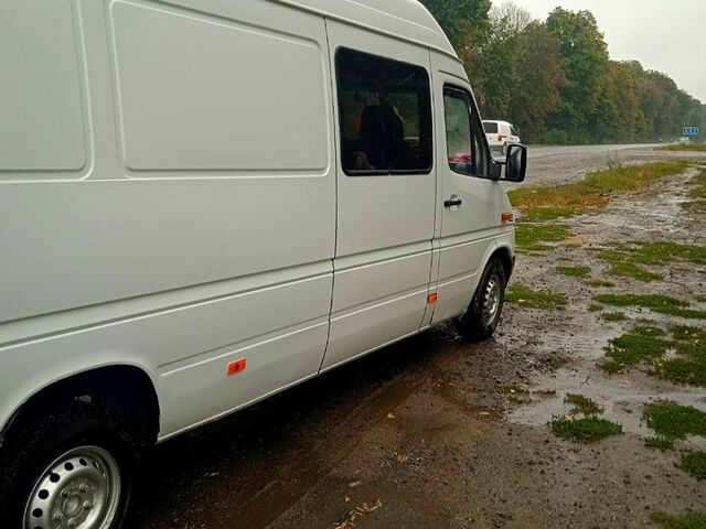 Мерседес Sprinter, объемом двигателя 2.2 л и пробегом 480 тыс. км за 7000 $, фото 6 на Automoto.ua