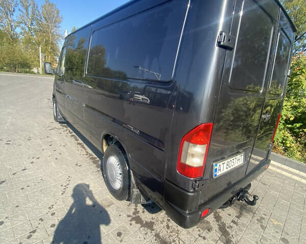 Мерседес Sprinter 2004 в Надворной на Automoto.ua Мерседес Sprinter, объемом двигателя 0 л и пробегом 240 тыс. км за 8900 $, фото 15 на Automoto.ua