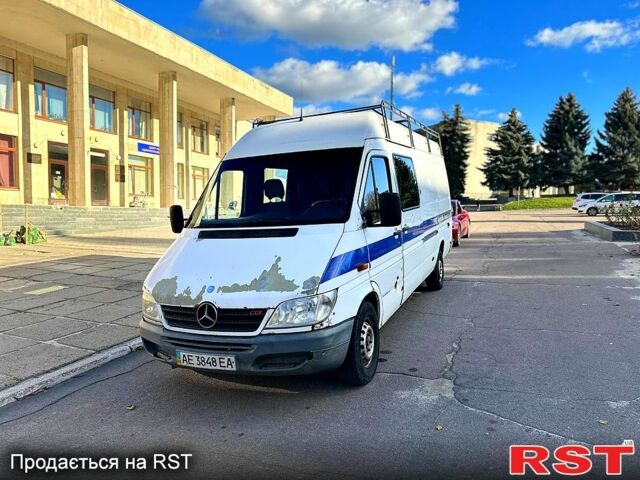 Мерседес Sprinter, объемом двигателя 2.2 л и пробегом 383 тыс. км за 6500 $, фото 5 на Automoto.ua