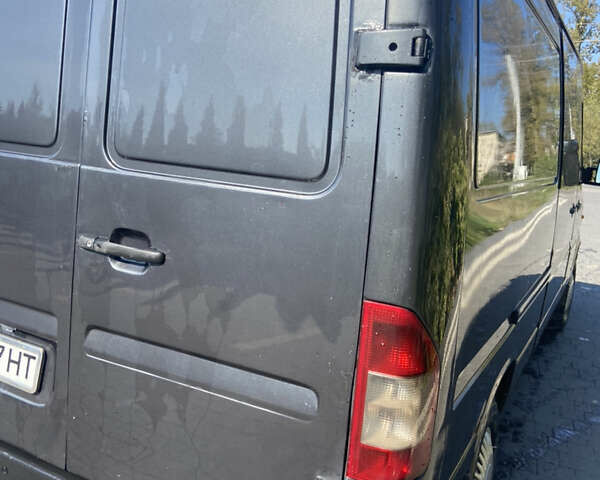 Мерседес Sprinter 2004 в Надворной на Automoto.ua Мерседес Sprinter, объемом двигателя 0 л и пробегом 240 тыс. км за 8900 $, фото 6 на Automoto.ua