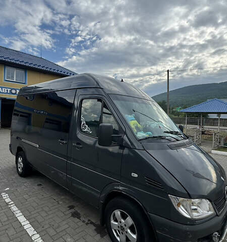 Мерседес Sprinter, объемом двигателя 0 л и пробегом 200 тыс. км за 8000 $, фото 2 на Automoto.ua