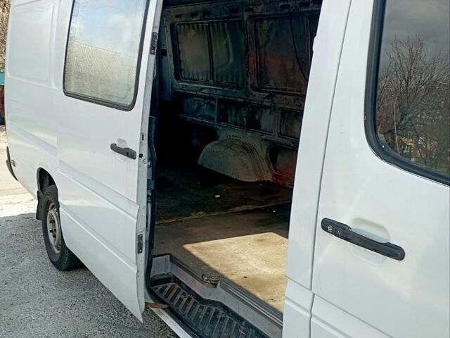 Мерседес Sprinter, об'ємом двигуна 22 л та пробігом 500 тис. км за 7500 $, фото 3 на Automoto.ua