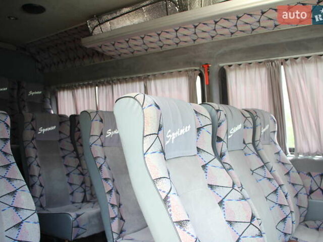 Мерседес Sprinter, объемом двигателя 0 л и пробегом 140 тыс. км за 10000 $, фото 6 на Automoto.ua