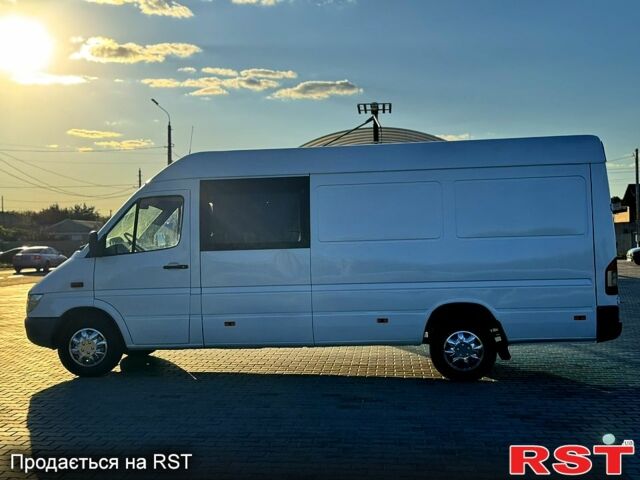 Мерседес Sprinter, объемом двигателя 2.7 л и пробегом 300 тыс. км за 8000 $, фото 3 на Automoto.ua