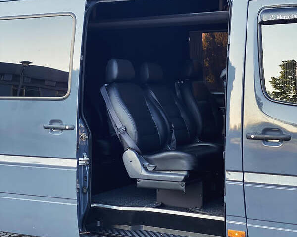 Мерседес Sprinter, объемом двигателя 2.69 л и пробегом 352 тыс. км за 12999 $, фото 4 на Automoto.ua