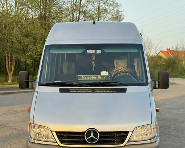 Мерседес Sprinter, объемом двигателя 2.69 л и пробегом 950 тыс. км за 15700 $, фото 1 на Automoto.ua