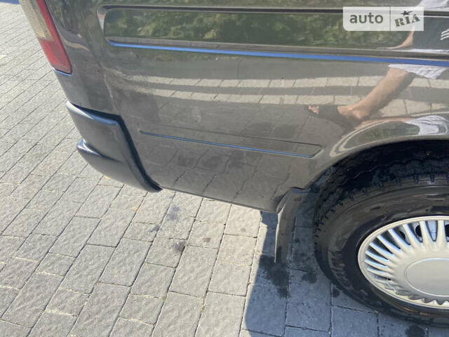 Мерседес Sprinter 2004 в Надворной на Automoto.ua Мерседес Sprinter, объемом двигателя 0 л и пробегом 240 тыс. км за 8900 $, фото 3 на Automoto.ua