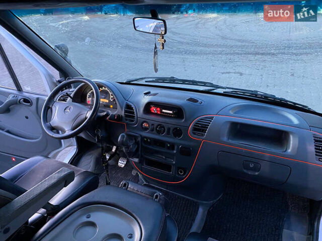Мерседес Sprinter, объемом двигателя 2.7 л и пробегом 550 тыс. км за 13200 $, фото 1 на Automoto.ua