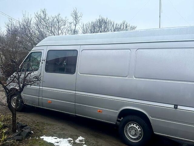 Мерседес Sprinter, об'ємом двигуна 2.7 л та пробігом 580 тис. км за 12500 $, фото 2 на Automoto.ua