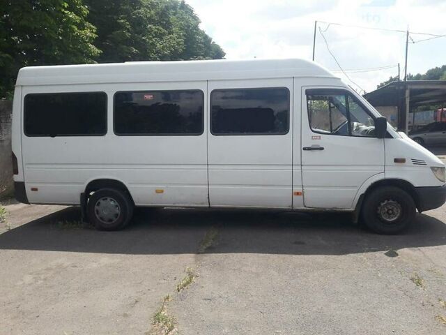 Мерседес Sprinter, объемом двигателя 0 л и пробегом 700 тыс. км за 9000 $, фото 3 на Automoto.ua