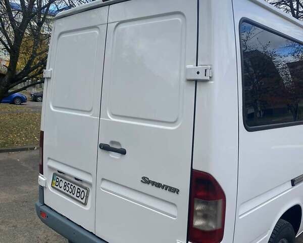 Мерседес Sprinter, объемом двигателя 2.69 л и пробегом 565 тыс. км за 11000 $, фото 3 на Automoto.ua