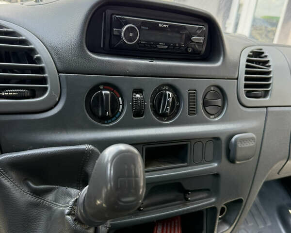 Мерседес Sprinter, объемом двигателя 0 л и пробегом 335 тыс. км за 11500 $, фото 28 на Automoto.ua