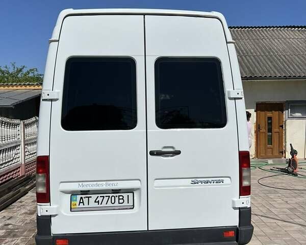 Мерседес Sprinter, объемом двигателя 2.2 л и пробегом 394 тыс. км за 8000 $, фото 4 на Automoto.ua