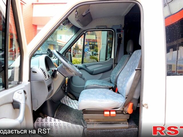 Мерседес Sprinter, об'ємом двигуна 2.2 л та пробігом 370 тис. км за 10900 $, фото 3 на Automoto.ua