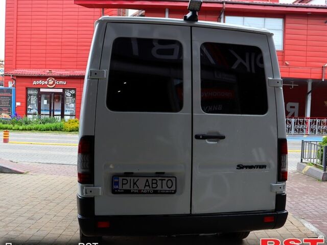 Мерседес Sprinter, об'ємом двигуна 2.2 л та пробігом 370 тис. км за 10900 $, фото 2 на Automoto.ua