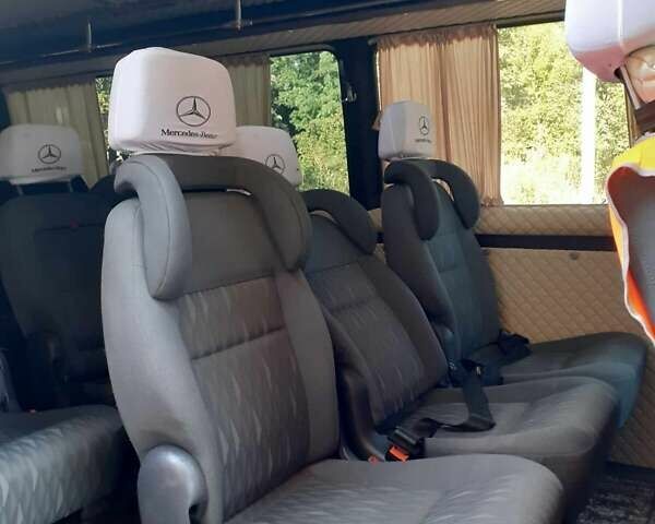 Мерседес Sprinter, объемом двигателя 2.15 л и пробегом 350 тыс. км за 9700 $, фото 5 на Automoto.ua