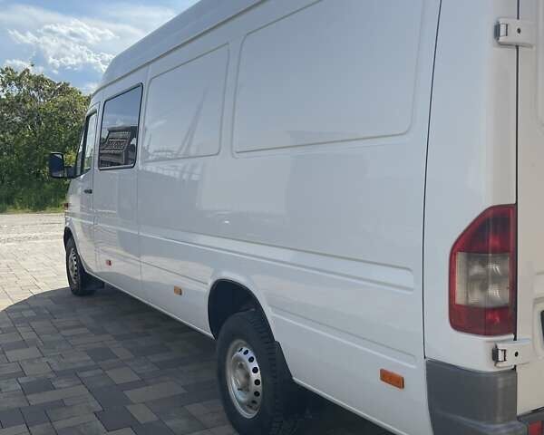 Мерседес Sprinter, объемом двигателя 2.7 л и пробегом 790 тыс. км за 11800 $, фото 12 на Automoto.ua