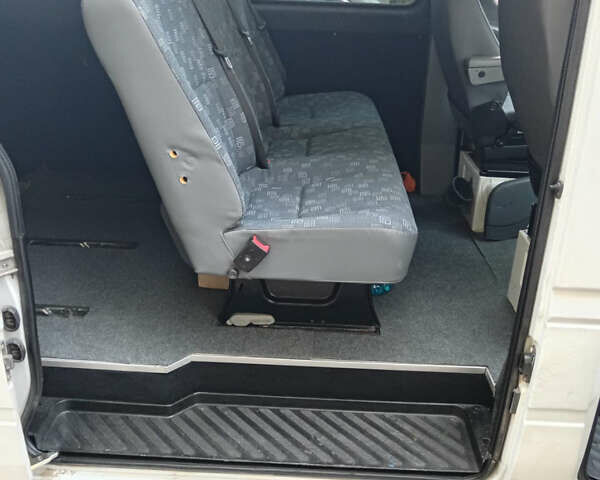 Мерседес Sprinter, объемом двигателя 2.2 л и пробегом 350 тыс. км за 10500 $, фото 4 на Automoto.ua